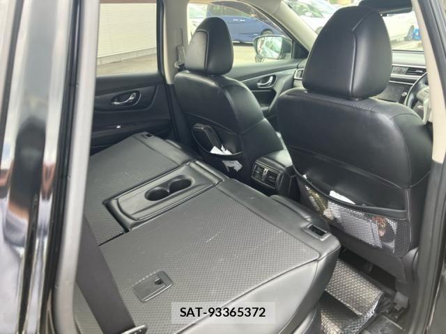 Nissan X-TRAIL 2015-06 8528400-6
