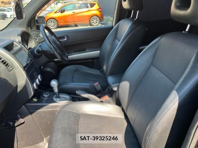 Nissan X-TRAIL 2011-10 8564199-10