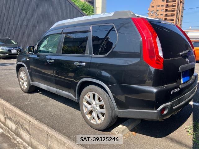 Nissan X-TRAIL 2011-10 8564199-2
