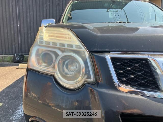 Nissan X-TRAIL 2011-10 8564199-4