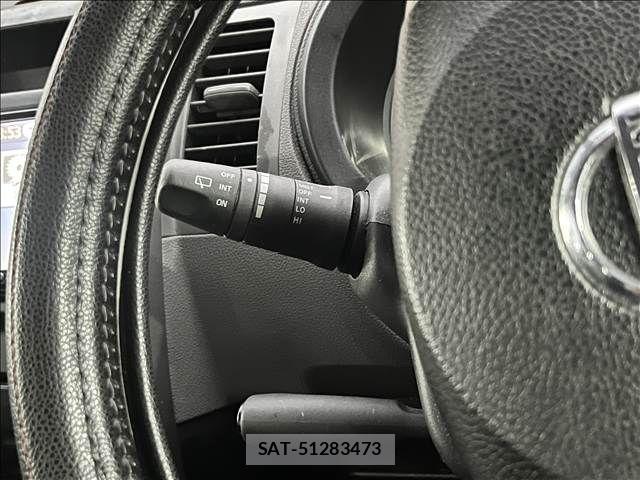 Nissan X-TRAIL 2009-07 8564198-20