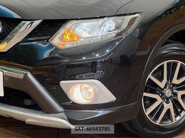 Nissan X-TRAIL 2014-09 8564197-12