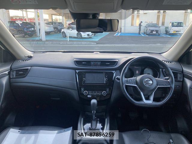 Nissan X-TRAIL 2017-12 8564194-5