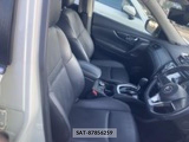 Nissan X-TRAIL 2017-12 8564194-7