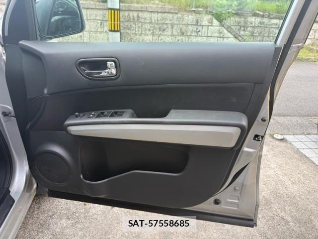 Nissan X-TRAIL 2011-07 8564200-9