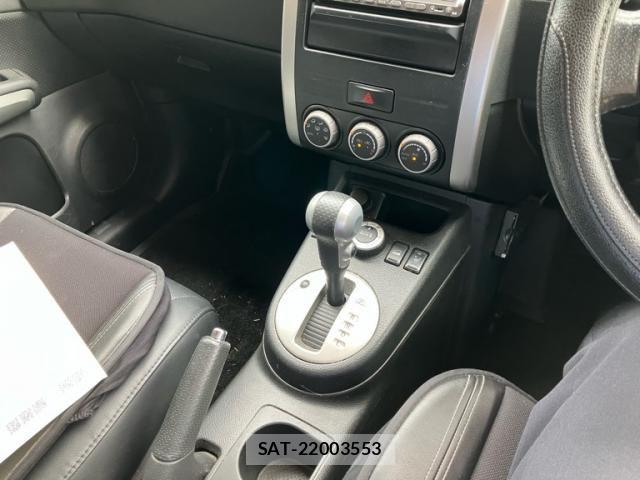 Nissan X-TRAIL 2010-05 8564201-25