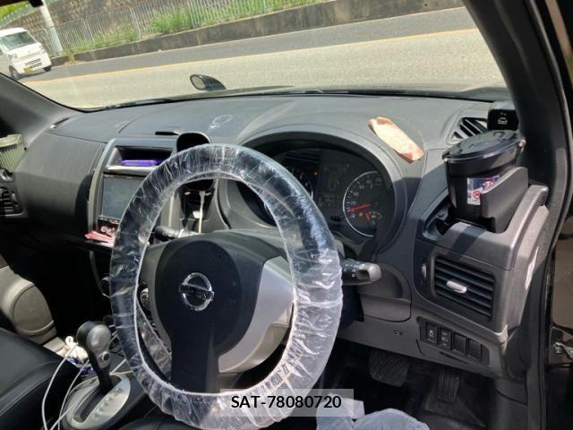 Nissan X-TRAIL 2012-04 8564196-9