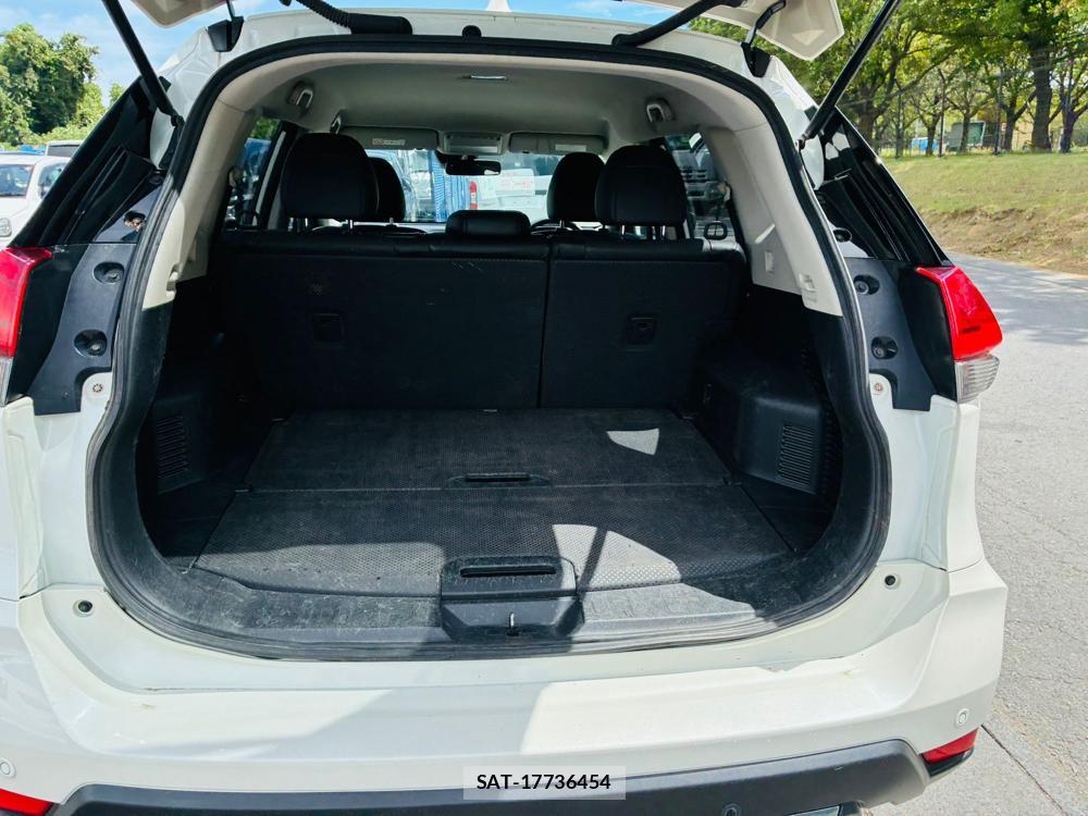 Nissan X-TRAIL 2019-06 8448989-27