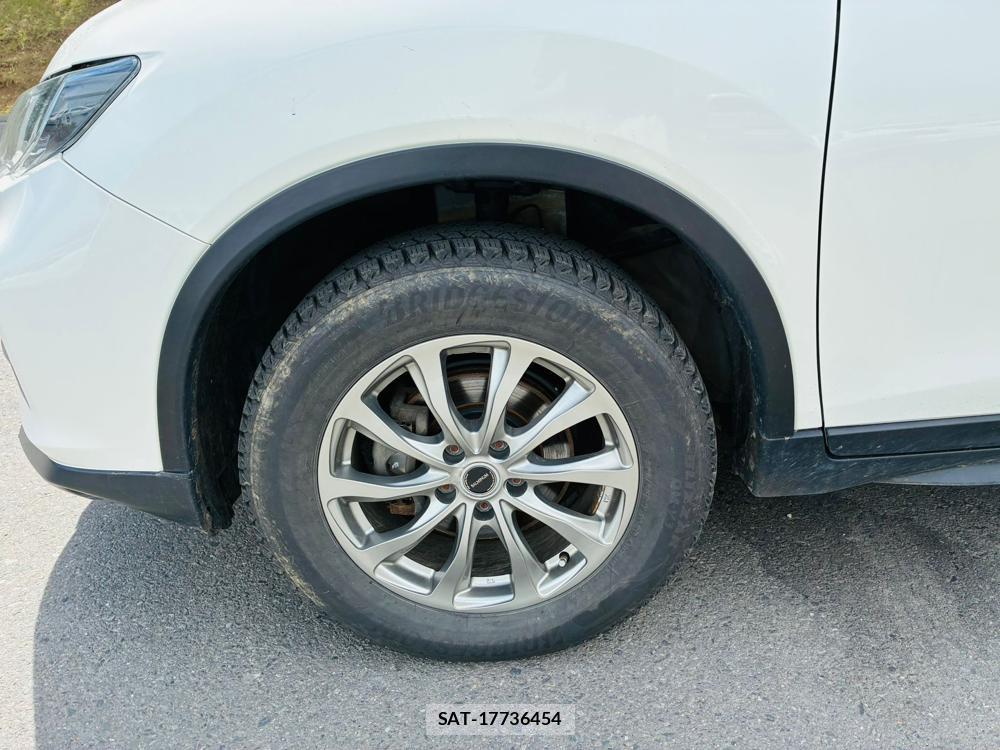 Nissan X-TRAIL 2019-06 8448989-31