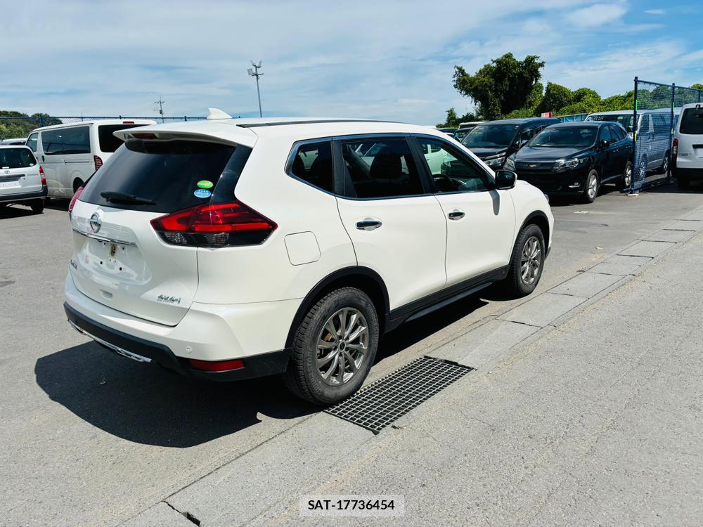 Nissan X-TRAIL 2019-06 8448989-4
