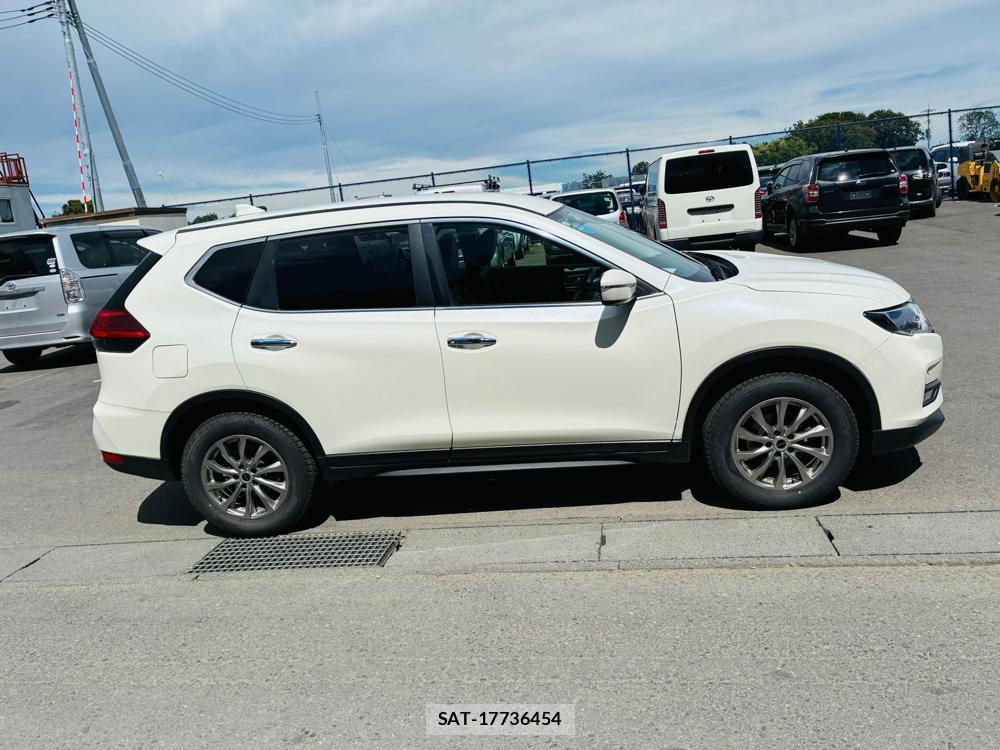 Nissan X-TRAIL 2019-06 8448989-5