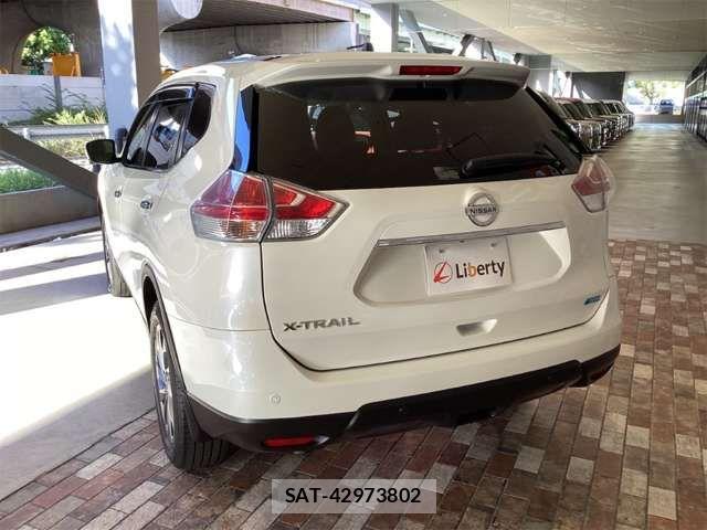 Nissan X-TRAIL 2017-05 8629941-17