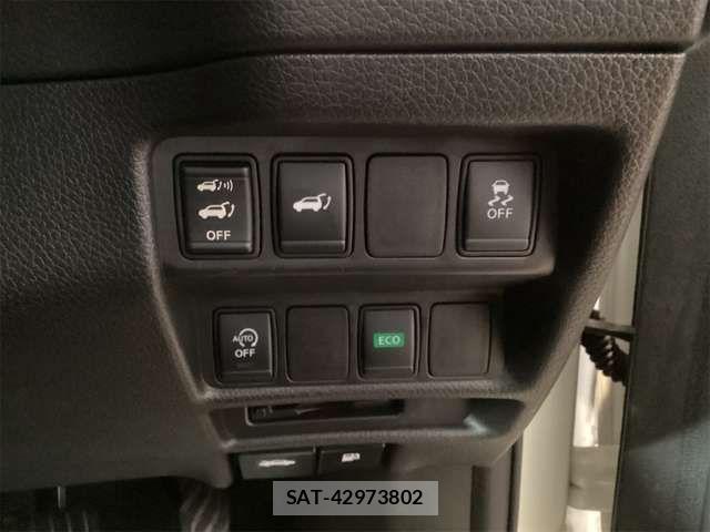 Nissan X-TRAIL 2017-05 8629941-2