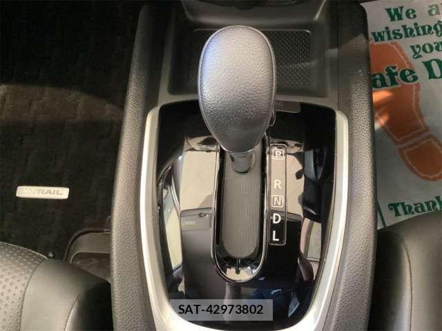 Nissan X-TRAIL 2017-05 8629941-7
