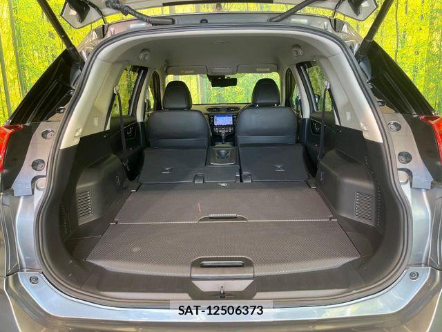 Nissan X-TRAIL 2018-08 8629936-10