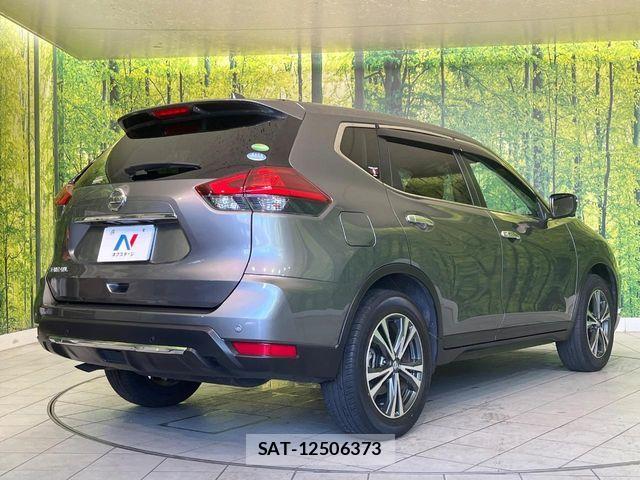 Nissan X-TRAIL 2018-08 8629936-14