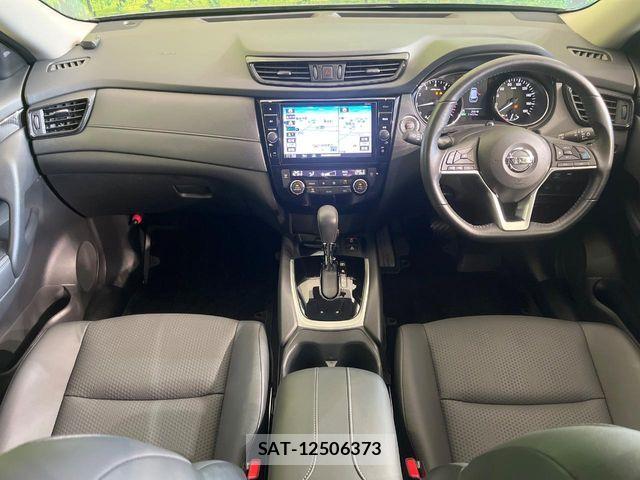 Nissan X-TRAIL 2018-08 8629936-1