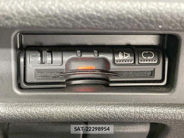 Nissan X-TRAIL 2017-09 8629944-7