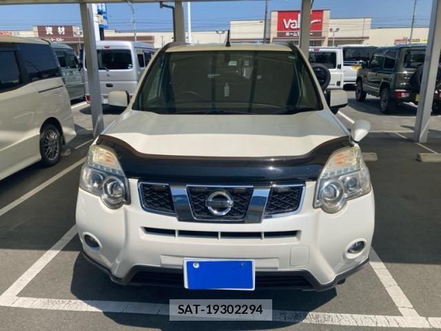 Nissan X-TRAIL 2013-10 8629950-1