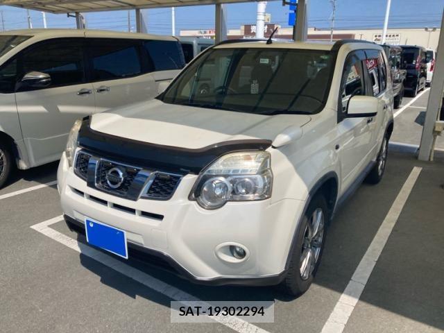 Nissan X-TRAIL 2013-10 8629950-2