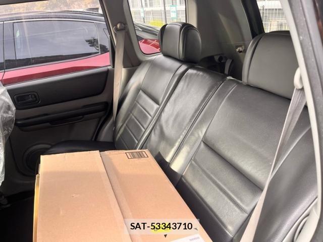 Nissan X-TRAIL 2005-11 8629962-18