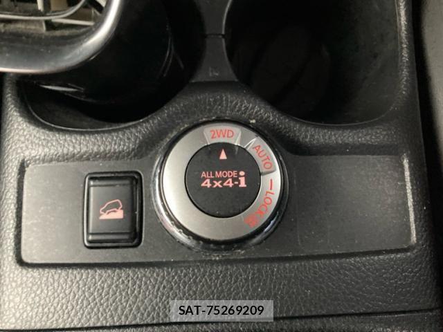 Nissan X-TRAIL 2019-06 8629947-20
