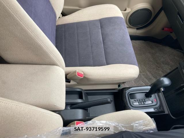 Nissan X-TRAIL 2004-11 8629954-26