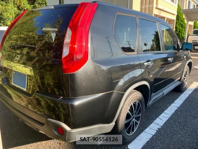 Nissan X-TRAIL 2013-09 8629957-1