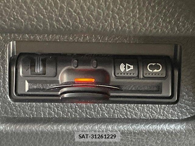 Nissan X-TRAIL 2013-11 8629942-6