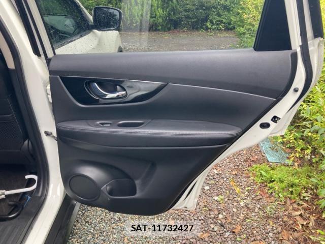 Nissan X-TRAIL 2018-07 8662567-9