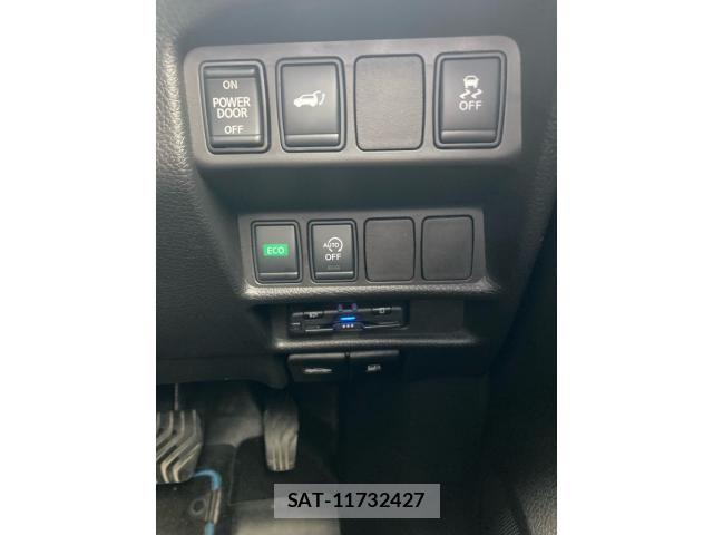 Nissan X-TRAIL 2018-07 8662567-22