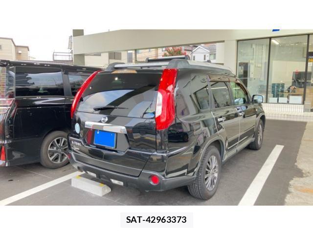 Nissan X-TRAIL 2012-02 8662582-3