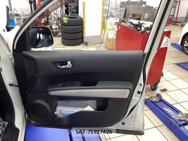Nissan X-TRAIL 2012-01 8662579-11