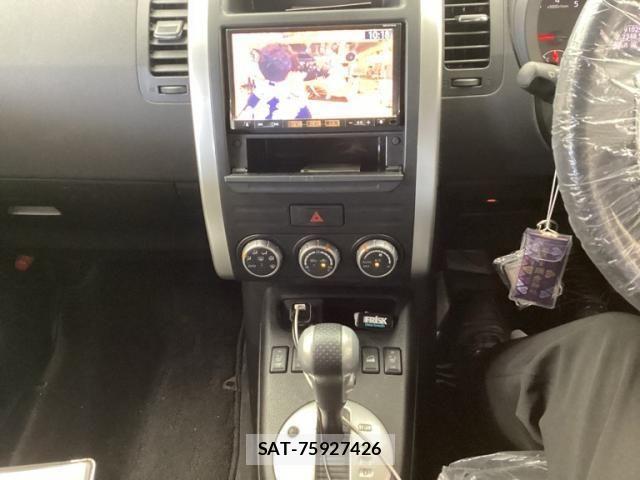 Nissan X-TRAIL 2012-01 8662579-19