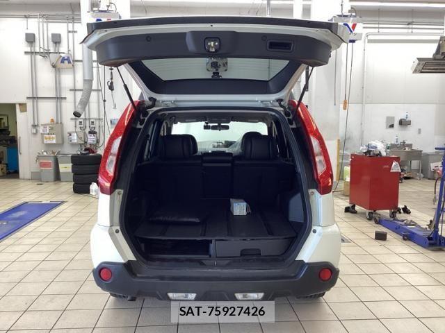 Nissan X-TRAIL 2012-01 8662579-5