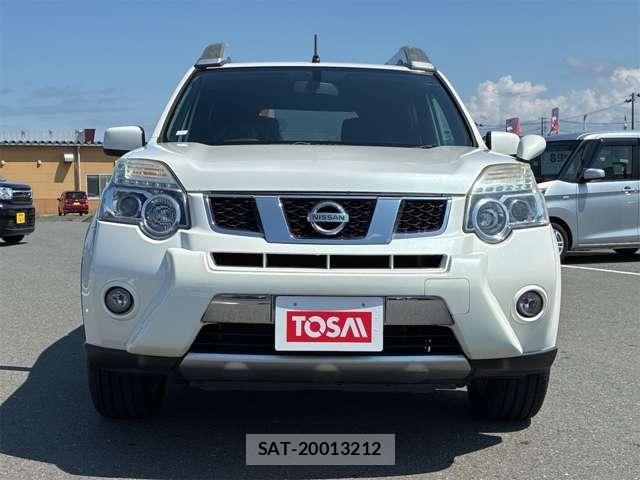 Nissan X-TRAIL 2011-07 8662576-17