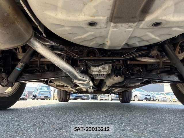 Nissan X-TRAIL 2011-07 8662576-22