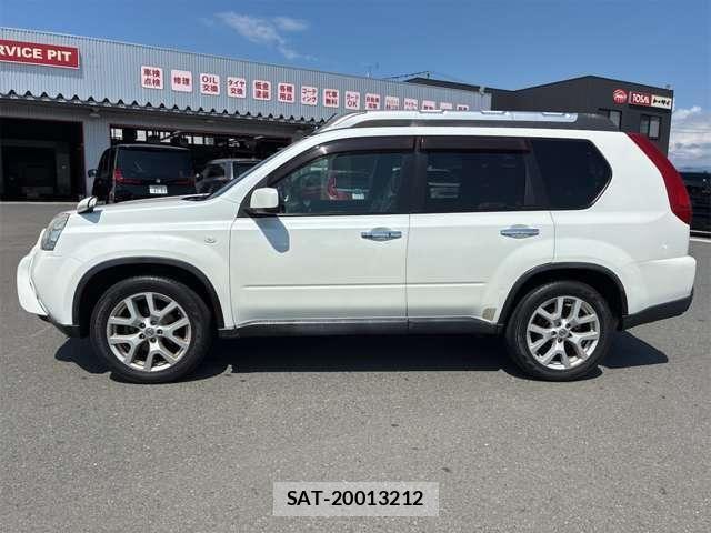Nissan X-TRAIL 2011-07 8662576-25