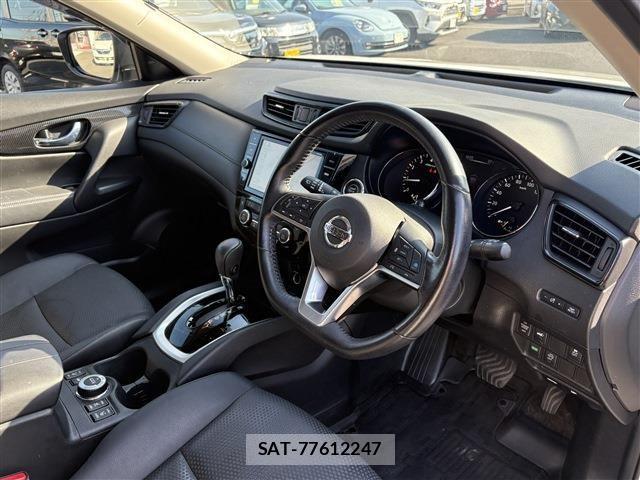 Nissan X-TRAIL 2018-10 8667204-15