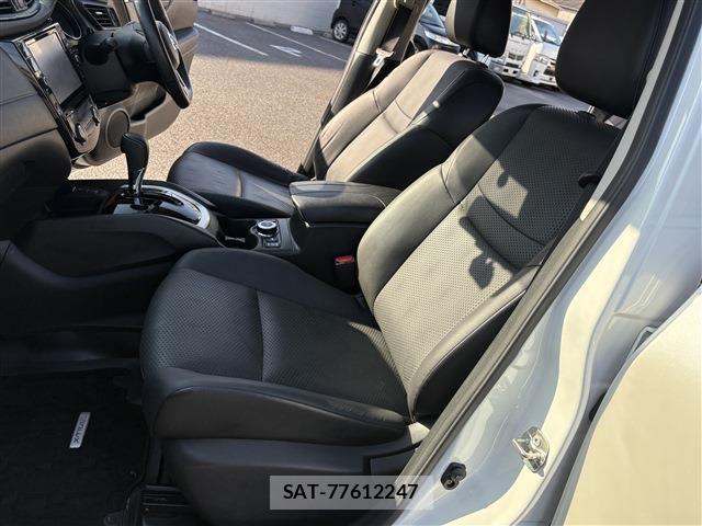 Nissan X-TRAIL 2018-10 8667204-19