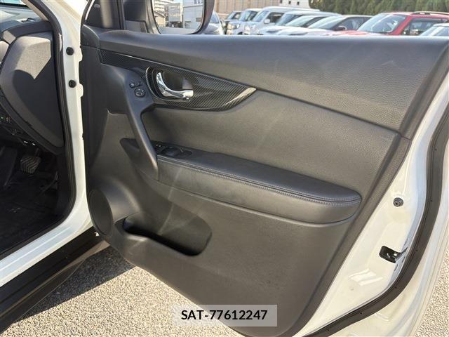 Nissan X-TRAIL 2018-10 8667204-24