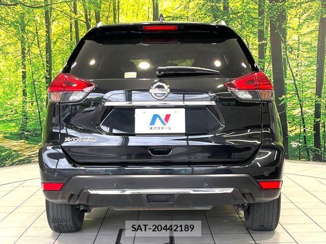 Nissan X-TRAIL 2017-09 8667205-14