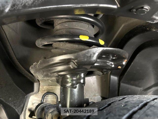Nissan X-TRAIL 2017-09 8667205-19