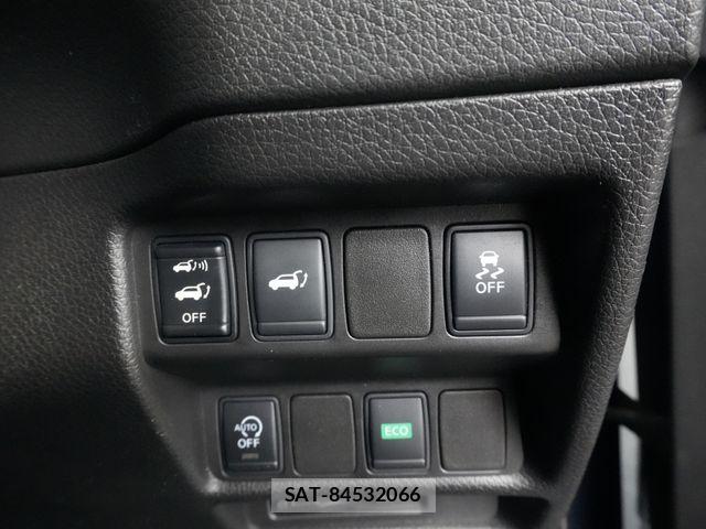 Nissan X-TRAIL 2014-01 8667206-13