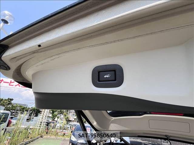 Nissan X-TRAIL 2017-05 8662568-15