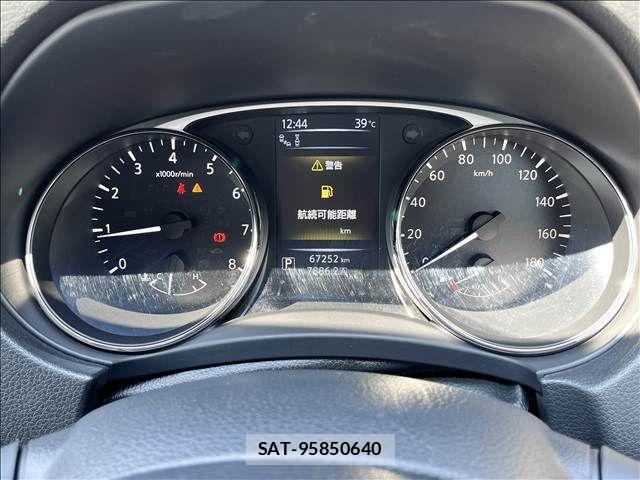 Nissan X-TRAIL 2017-05 8662568-24