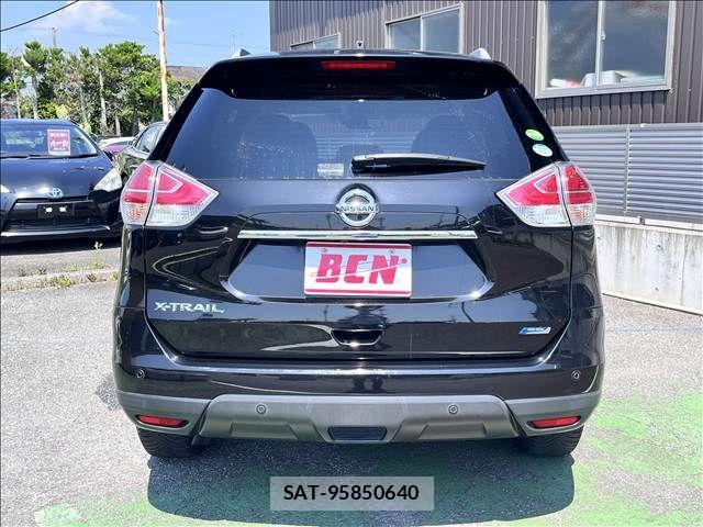Nissan X-TRAIL 2017-05 8662568-3