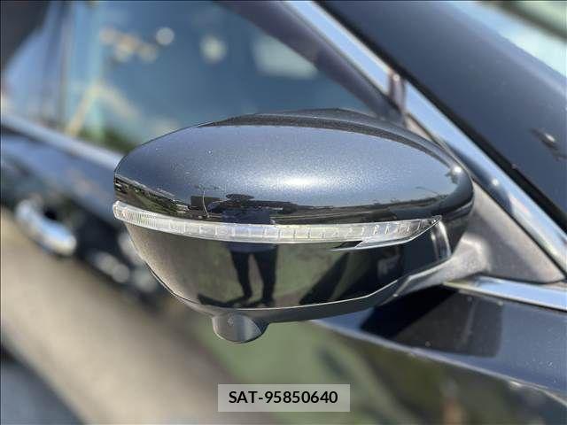 Nissan X-TRAIL 2017-05 8662568-8