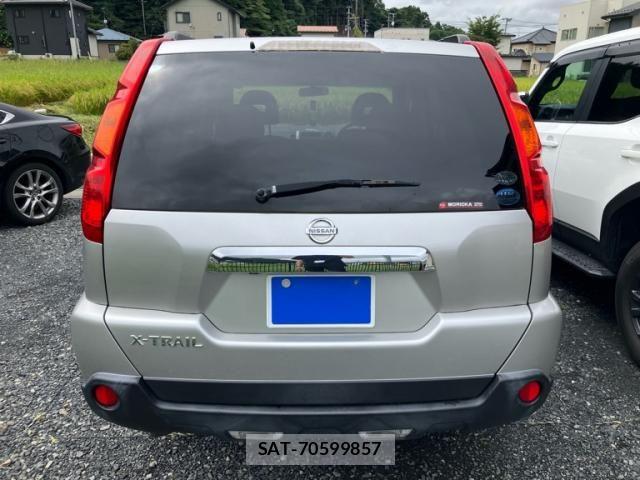 Nissan X-TRAIL 2008-06 8667209-5
