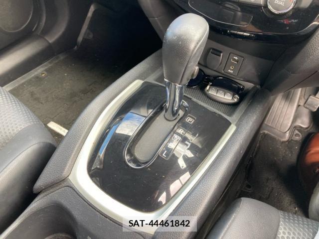Nissan X-TRAIL 2016-02 8686991-17